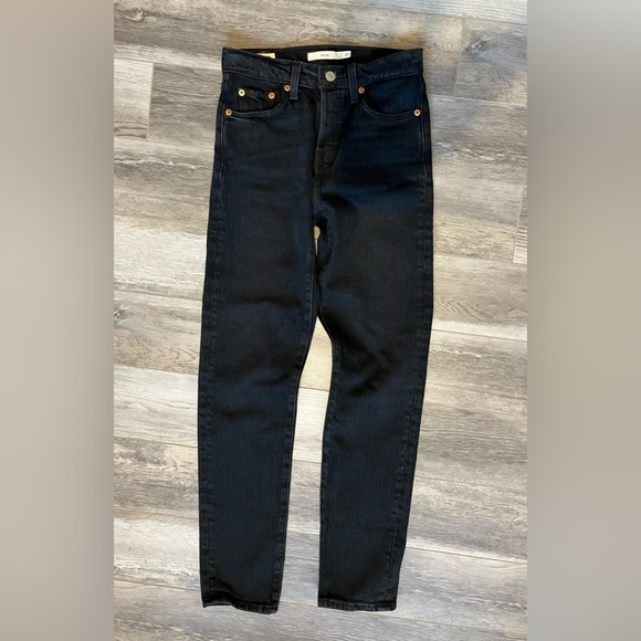 Levi’s Wedgie Jeans - Picture 3 of 4